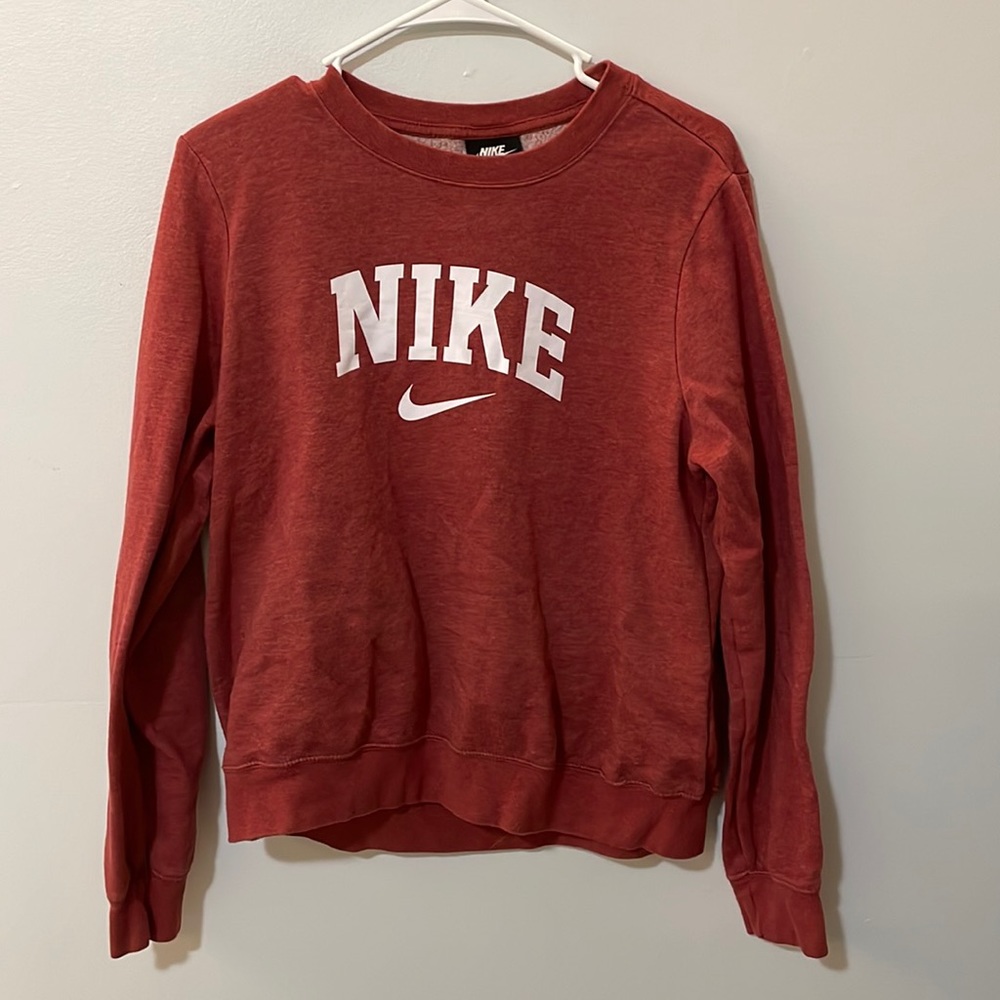 Woman’s Nike pullover